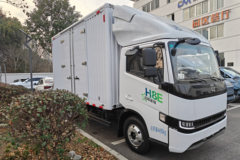 Զ�� ����H8E �ǻ۰� 4.5T 4.15�׵��Ŵ��綯��ʽ�Ῠ100.88kWhͼƬ