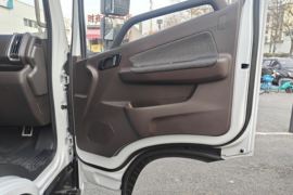 星智H8E&nbsp;电动载货车驾驶室图片