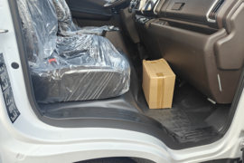 星智H8E&nbsp;电动载货车驾驶室图片