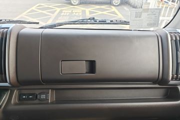 Զ�� ����H8E �ǻ۰� 4.5T 4.15�׵��Ŵ��綯��ʽ�Ῠ100.88kWhͼƬ