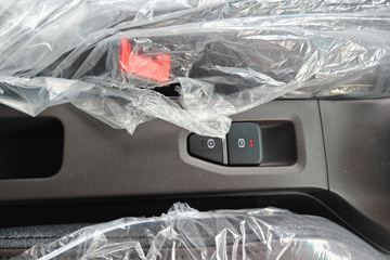 Զ�� ����H8E �ǻ۰� 4.5T 4.15�׵��Ŵ��綯��ʽ�Ῠ100.88kWhͼƬ
