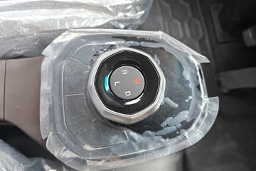 Զ�� ����H8E �ǻ۰� 4.5T 4.15�׵��Ŵ��綯��ʽ�Ῠ100.88kWhͼƬ