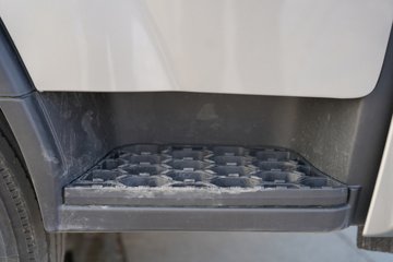 ���������D7 3L���� 210���� ��ʿ��8�� 6.15�׵��������ػ���ͼƬ