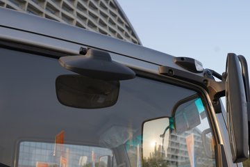 ���������D7 3L���� 210���� ��ʿ��8�� 6.15�׵��������ػ���ͼƬ