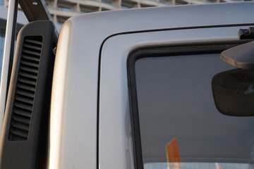 ���������D7 3L���� 210���� ��ʿ��8�� 6.15�׵��������ػ���ͼƬ