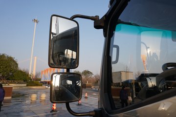 ���������D7 3L���� 210���� ��ʿ��8�� 6.15�׵��������ػ���ͼƬ