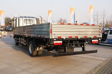 ���������D7 3L���� 210���� ��ʿ��8�� 6.15�׵��������ػ���ͼƬ