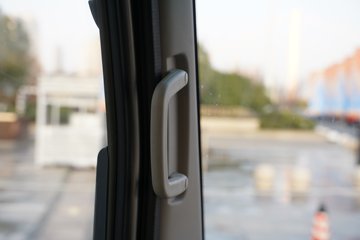 ���������D7 3L���� 210���� ��ʿ��8�� 6.15�׵��������ػ���ͼƬ