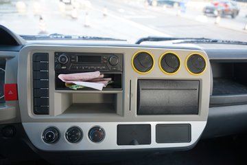 ���������D7 3L���� 210���� ��ʿ��8�� 6.15�׵��������ػ���ͼƬ