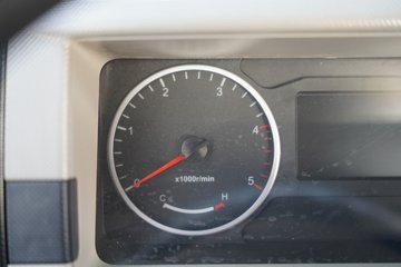 ���������D7 3L���� 210���� ��ʿ��8�� 6.15�׵��������ػ���ͼƬ