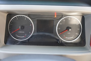 ���������D7 3L���� 210���� ��ʿ��8�� 6.15�׵��������ػ���ͼƬ