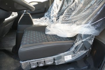 ���������D7 3L���� 210���� ��ʿ��8�� 6.15�׵��������ػ���ͼƬ