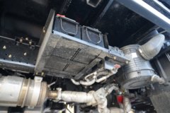 东风多利卡D7 3L柴油 210马力 法士特8档 6.15米单排栏板载货车