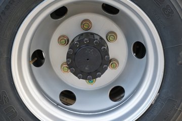 ���������D7 3L���� 210���� ��ʿ��8�� 6.15�׵��������ػ���ͼƬ