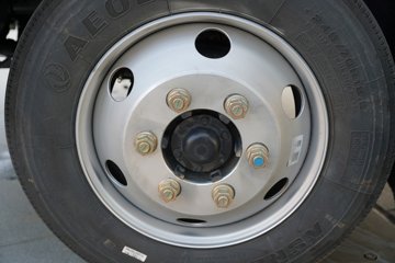 ���������D7 3L���� 210���� ��ʿ��8�� 6.15�׵��������ػ���ͼƬ