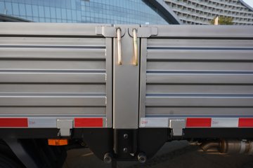 ���������D7 3L���� 210���� ��ʿ��8�� 6.15�׵��������ػ���ͼƬ