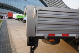 多利卡D7&nbsp;载货车上装                                                图片