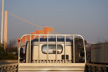 ���������D7 3L���� 210���� ��ʿ��8�� 6.15�׵��������ػ���ͼƬ