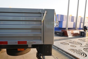 ���������D7 3L���� 210���� ��ʿ��8�� 6.15�׵��������ػ���ͼƬ