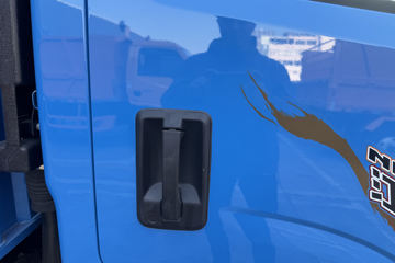 ����ȫ��˳�� ��׼�� 2.5L���� 136���� ������5�� 4.2�׵�����ʽ�ῨͼƬ