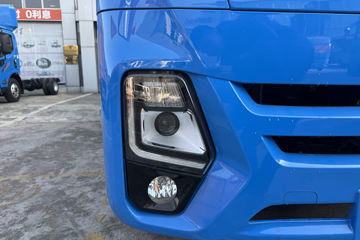 ����ȫ��˳�� ��׼�� 2.5L���� 136���� ������5�� 4.2�׵�����ʽ�ῨͼƬ