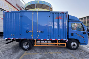 ����ȫ��˳�� ��׼�� 2.5L���� 136���� ������5�� 4.2�׵�����ʽ�ῨͼƬ