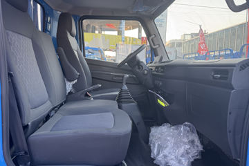 ����ȫ��˳�� ��׼�� 2.5L���� 136���� ������5�� 4.2�׵�����ʽ�ῨͼƬ