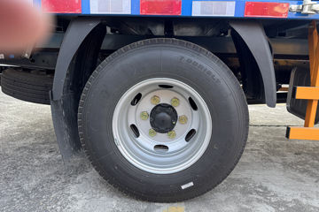 ����ȫ��˳�� ��׼�� 2.5L���� 136���� ������5�� 4.2�׵�����ʽ�ῨͼƬ