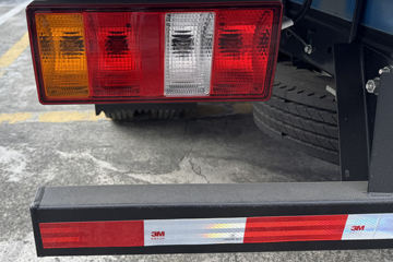 ����ȫ��˳�� ��׼�� 2.5L���� 136���� ������5�� 4.2�׵�����ʽ�ῨͼƬ