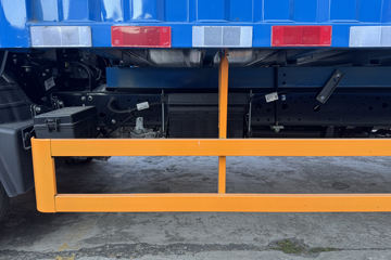 ����ȫ��˳�� ��׼�� 2.5L���� 136���� ������5�� 4.2�׵�����ʽ�ῨͼƬ