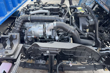 ����ȫ��˳�� ��׼�� 2.5L���� 136���� ������5�� 4.2�׵�����ʽ�ῨͼƬ