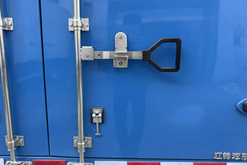 ����ȫ��˳�� ��׼�� 2.5L���� 136���� ������5�� 4.2�׵�����ʽ�ῨͼƬ