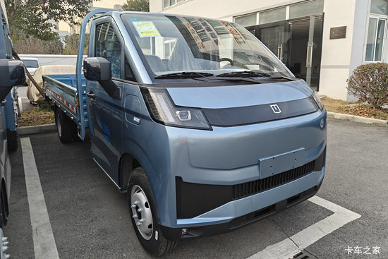 Զ�̷���F3E 2025���ǻ۰� Һɲ 3.82�׵��Ŵ��綯����΢�� ����ʱ��71kWh