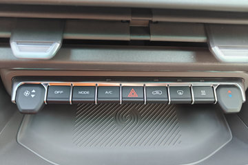 Զ������F3E 2025���ǻ۰� Һɲ 3.82�׵��Ŵ��綯����΢�� ����65kWhͼƬ