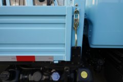 东风多利卡D6 王者归来 2.5L柴油 170马力 万里扬6档 3.825米排半栏板轻卡