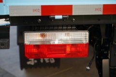 东风多利卡D6 王者归来 2.5L柴油 170马力 万里扬6档 3.825米排半栏板轻卡