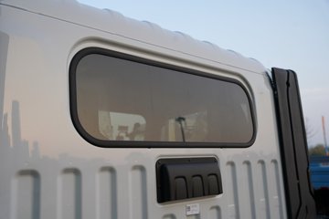 ���������D6 4.2�׵��Ų��ʽ��϶��������ῨͼƬ