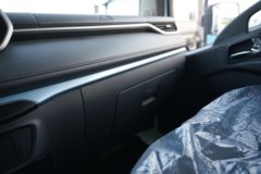 东风多利卡D6 4.2米单排插电式混合动力栏板轻卡