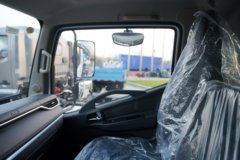 东风多利卡D6 4.2米单排插电式混合动力栏板轻卡