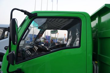 ���������D6 2.4L���� 155���� ��ʿ��8�� 3.2�׵�����ж��ͼƬ