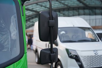 ���������D6 2.4L���� 155���� ��ʿ��8�� 3.2�׵�����ж��ͼƬ