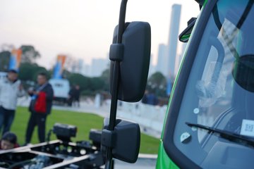 ���������D6 2.4L���� 155���� ��ʿ��8�� 3.2�׵�����ж��ͼƬ