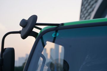 ���������D6 2.4L���� 155���� ��ʿ��8�� 3.2�׵�����ж��ͼƬ