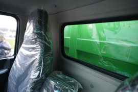 多利卡D6&nbsp;自卸车驾驶室                                               图片