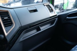 多利卡D6&nbsp;自卸车驾驶室                                               图片