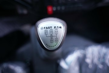 ���������D6 2.4L���� 155���� ��ʿ��8�� 3.2�׵�����ж��ͼƬ