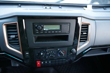 ���������D6 2.4L���� 155���� ��ʿ��8�� 3.2�׵�����ж��ͼƬ