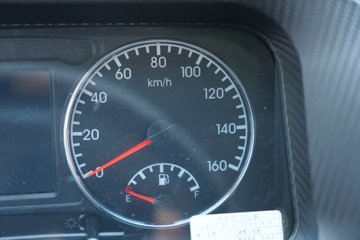 ���������D6 2.4L���� 155���� ��ʿ��8�� 3.2�׵�����ж��ͼƬ