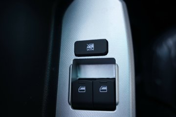 ���������D6 2.4L���� 155���� ��ʿ��8�� 3.2�׵�����ж��ͼƬ