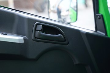 ���������D6 2.4L���� 155���� ��ʿ��8�� 3.2�׵�����ж��ͼƬ